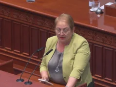 Кого прави будала Јаневска? Каде во листите за студентски домови се објавени бодовите како што наложува Правилникот, прашуваат од Левица