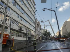 Рубио до Москва: Вие нема да одлучувате дали амбасадата на САД ќе остане во Киев