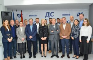 Демократски сојуз: Честитки за победата на „Студентската листа“