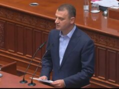 (Видео) Трајчулески до Мицкоски: Како гарантирате контрола врз границите по бегствата и случајот со петте тони дрога